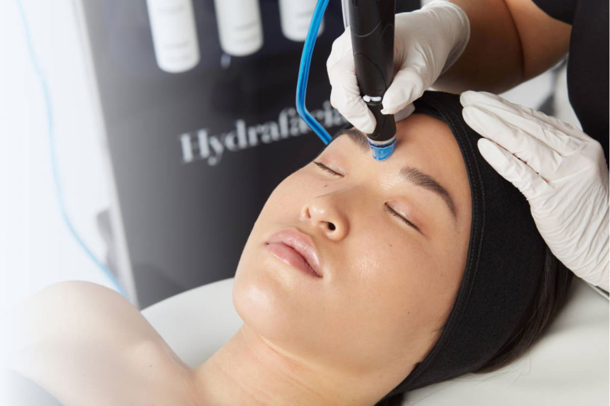 Glow-Up Secret: Why Hydrafacial Runs the Skincare Game