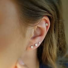 How to Care for Ear Piercing in Dubai?