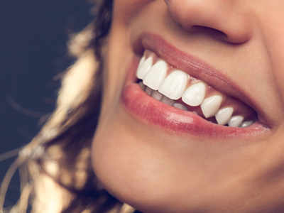 Brighter Smiles with Teeth Whitening in Dubai
