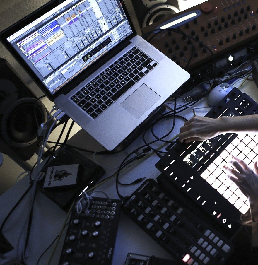 Set Live