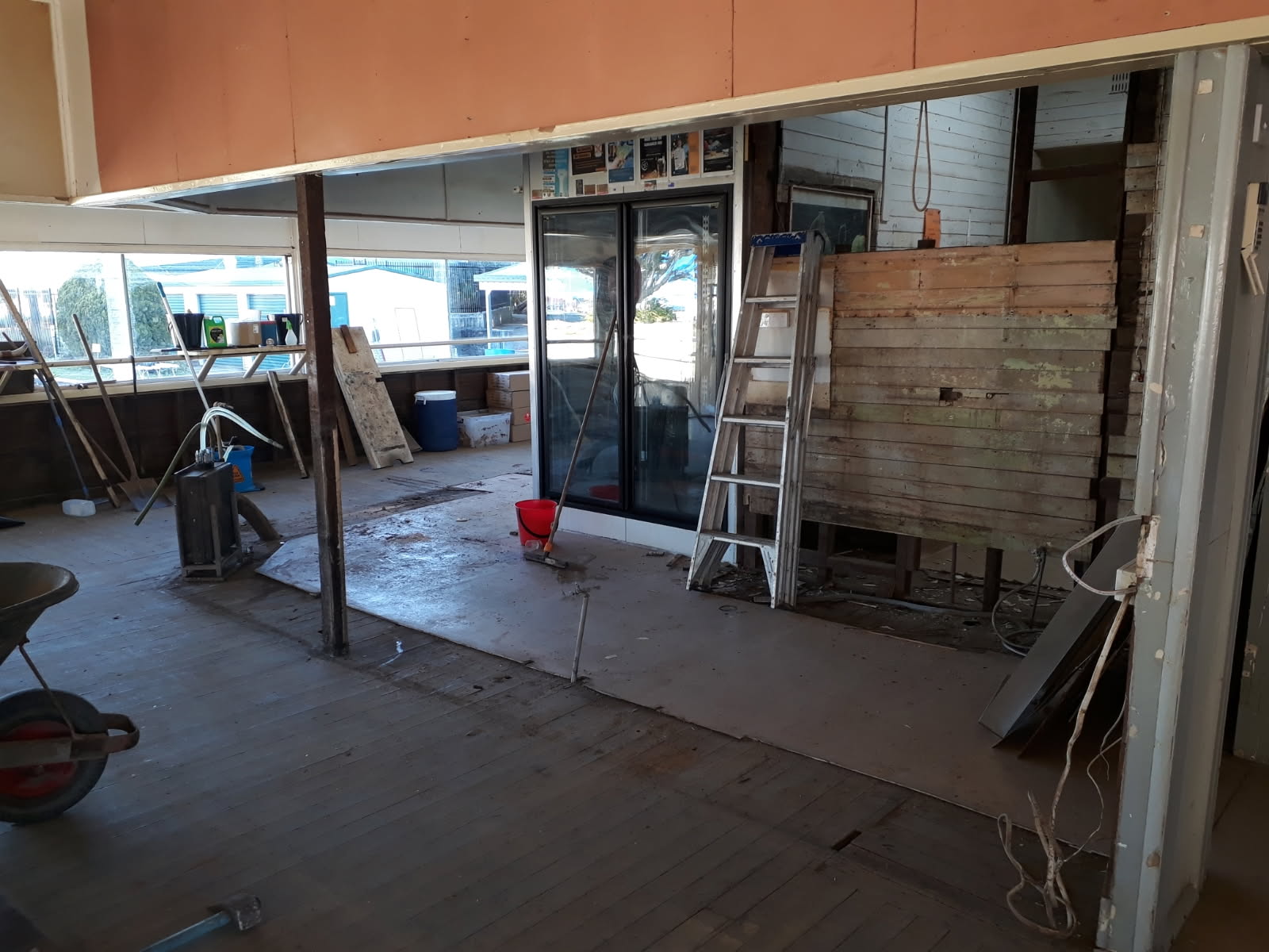 Bar