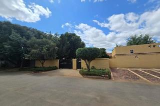3 Bedroom House for Sale in Golf View, Mafikeng