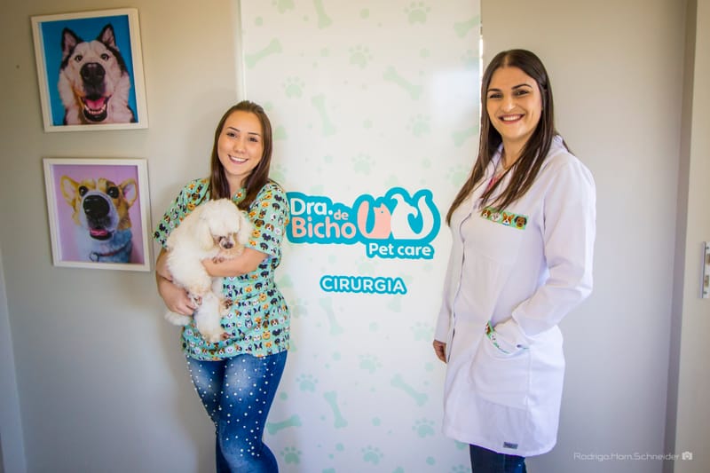 Clínica Dra. de Bicho - Dra. Caroline Castilhos 