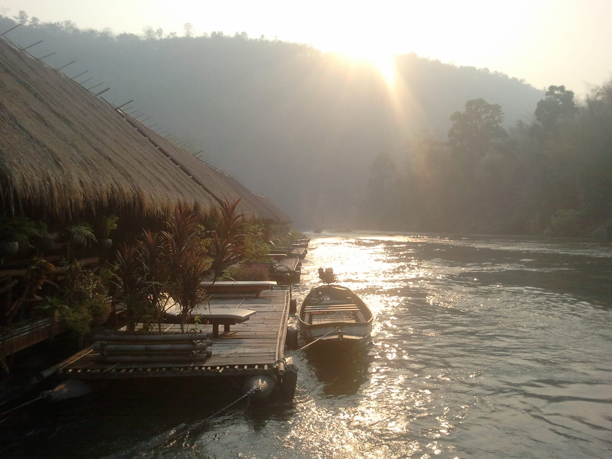 THE FLOATING JUNGLE HIDEAWAY