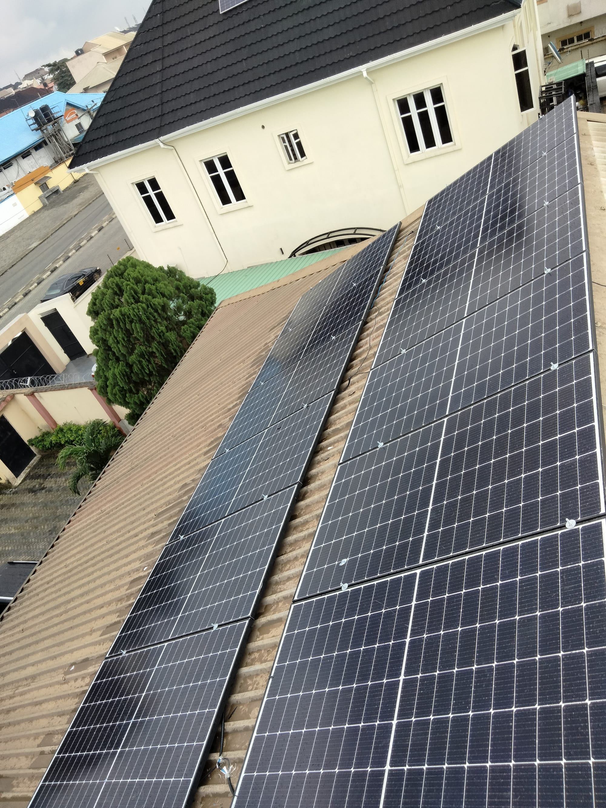 12kva inverter system with 18unit of 350watts solar panels 