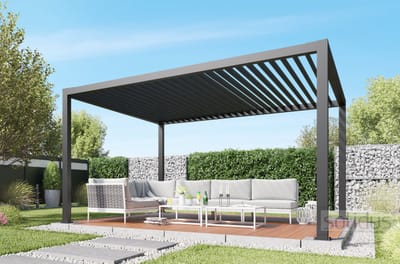 Pergola mit Lamellendach: Flexibler Wetterschutz und stilvolle Outdoor-Lösungen