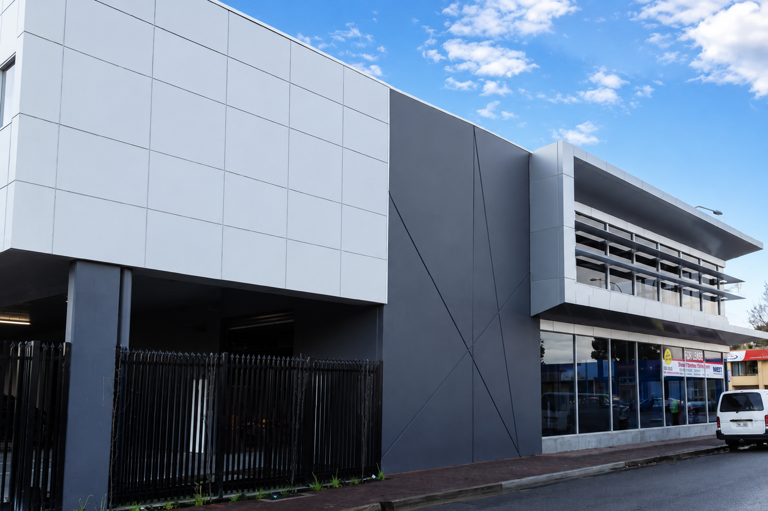 Sir Donal Bradman Drive Showroom & Warehouse