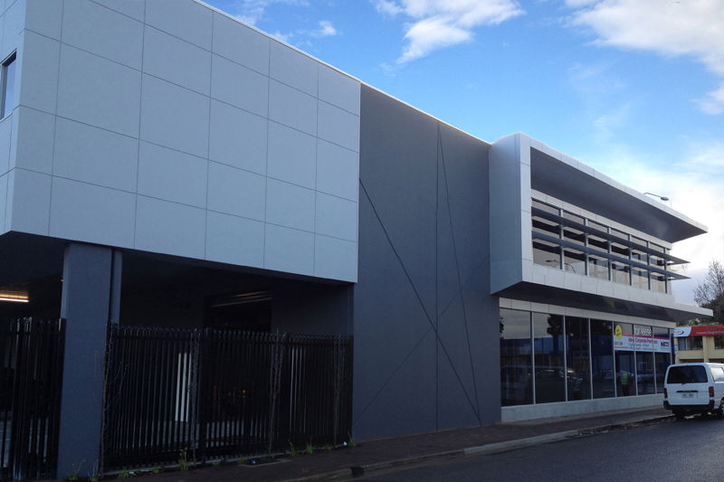 Sir Donal Bradman Drive Showroom & Warehouse