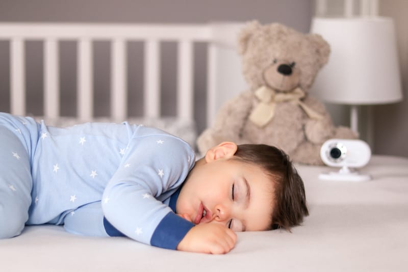 Hidden camera for a children's room with night vision - everything you need to know before buying