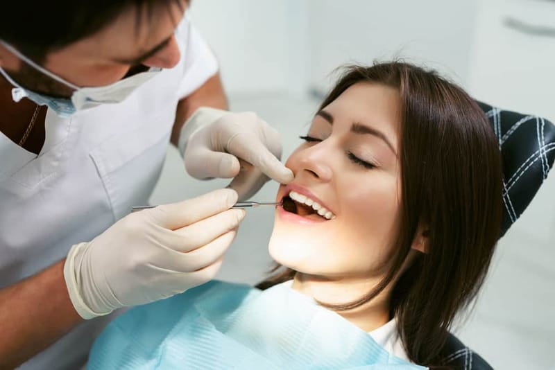 How Dental Hygienist Support Retainer Care