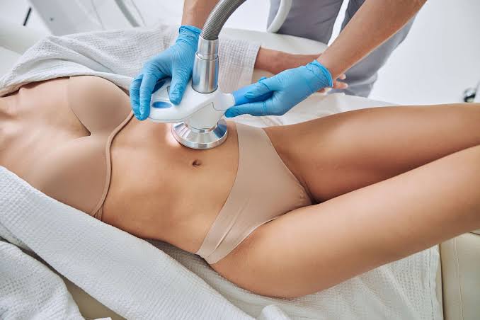 How Enfield Royal Clinic Ensures Quality Laser Liposuction Care