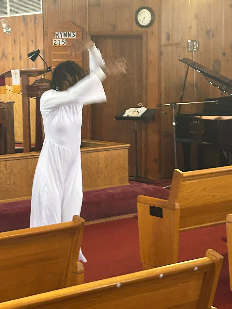 Spirit Filled Praise Dance by Sis. Zaria Calvey