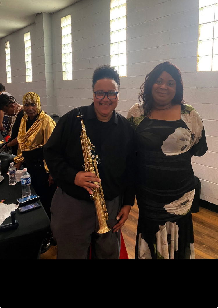 THE DYNAMIC RHODA G & BEAUTIFUL TRILLIA