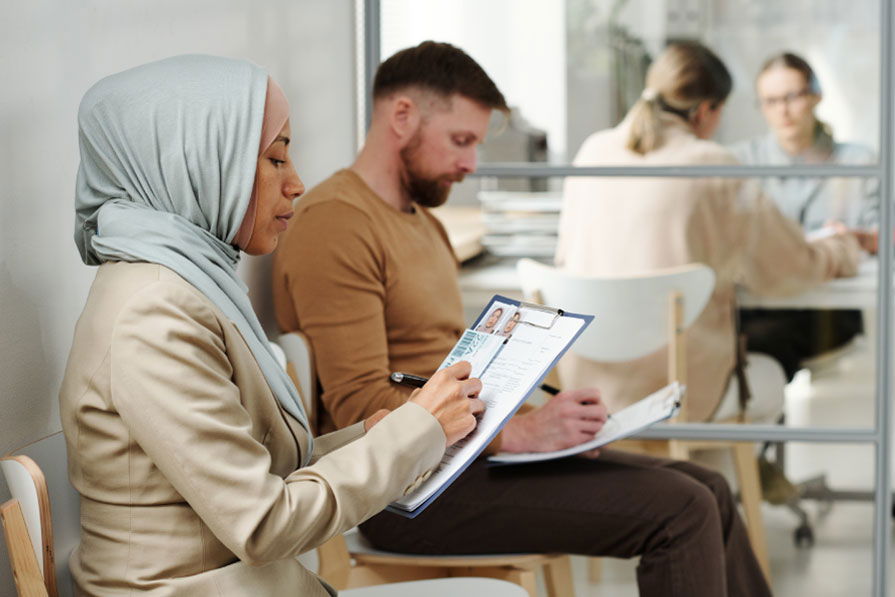 Estas son las opciones que enfrentan los solicitantes de asilo en el Reino Unido