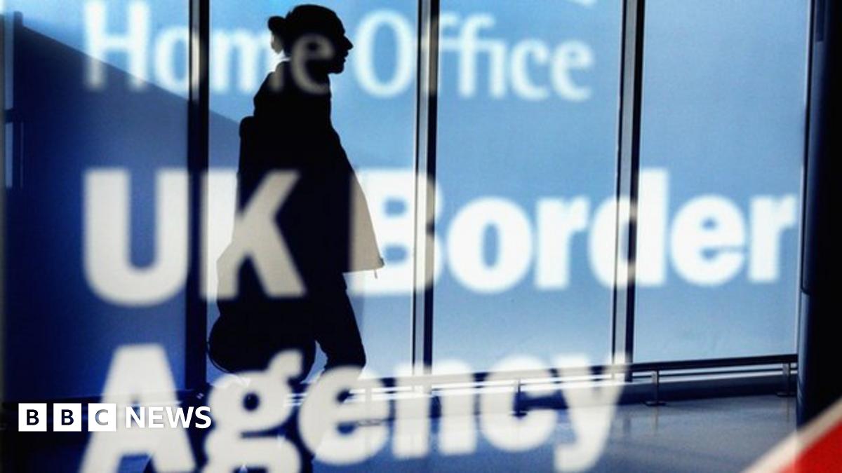 La inmigración cae un 69% en el Reino Unido